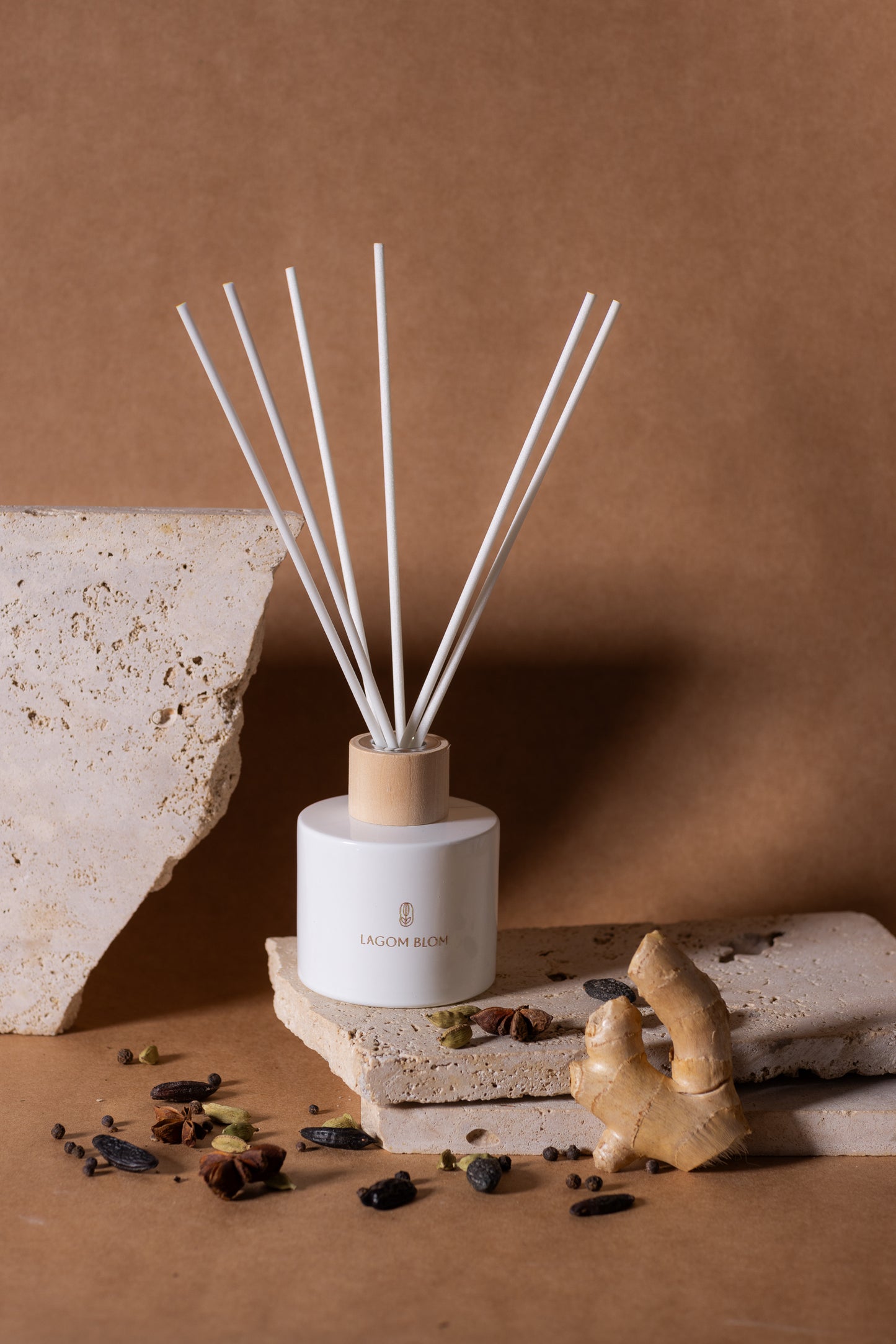 Gyömbér - kardamom - vörös tea pálcás diffúzor