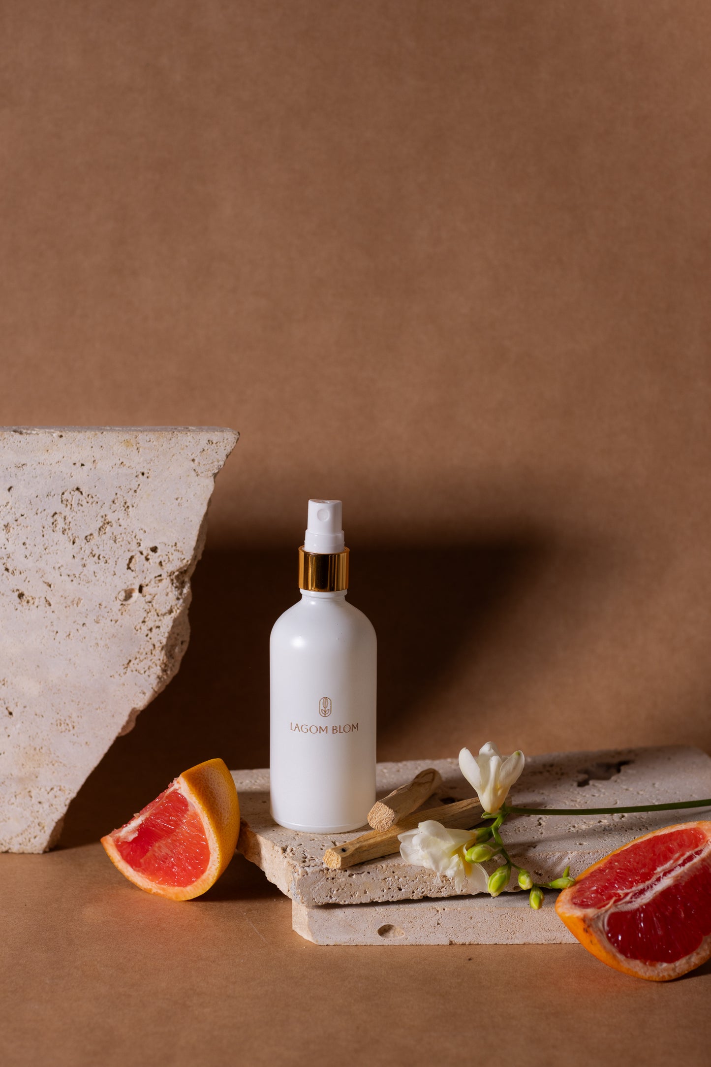 Grapefruit - frézia - szantálfa room spray