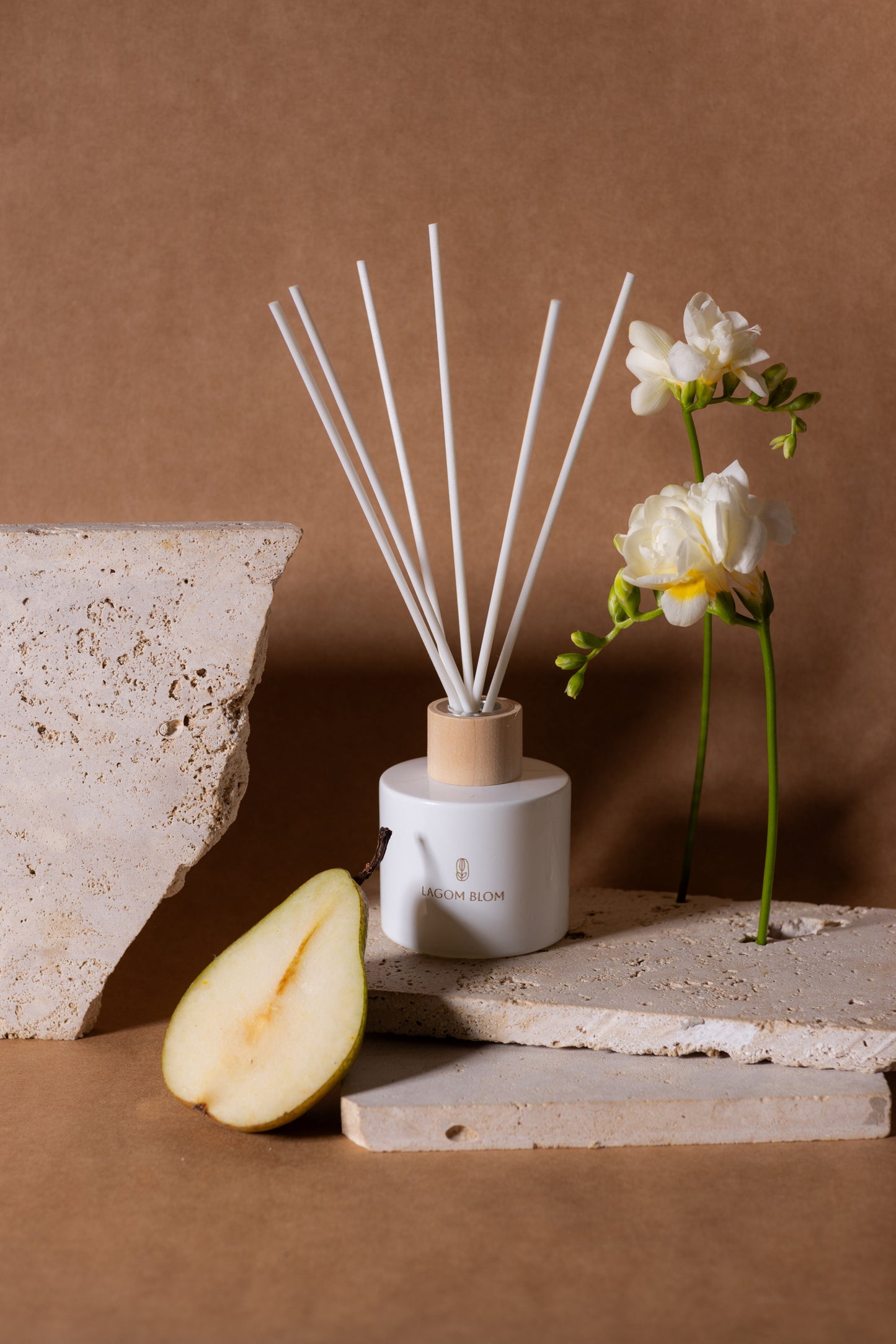 Körte - frézia pálcás diffúzor