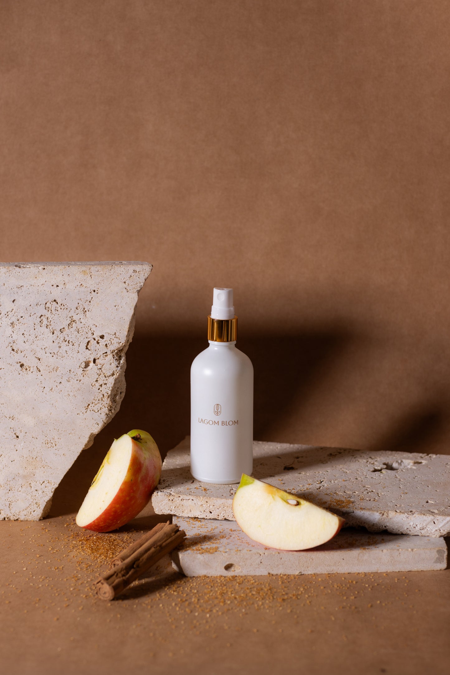 Alma - fahéj- barna cukor - rebarbara room spray