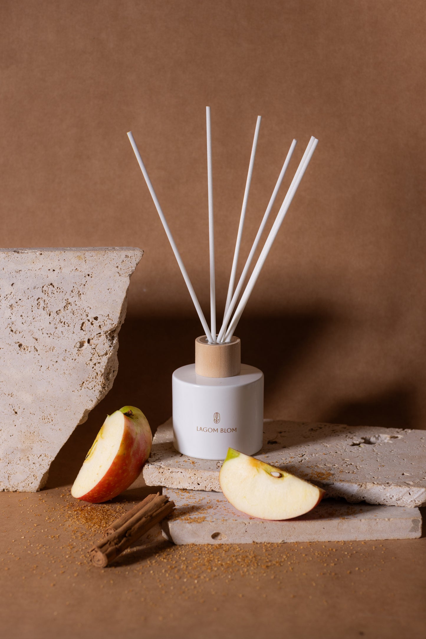 Alma - fahéj - barna cukor - rebarbara pálcás diffúzor